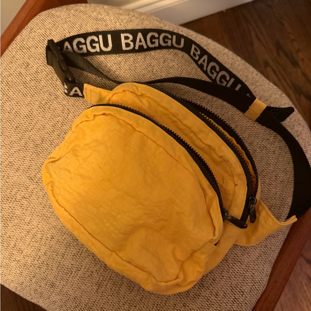 Baggu Yellow Crossbody Bag